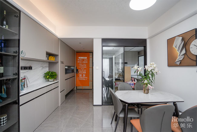 98㎡簡約風三居，家里這樣裝省心省錢又不易過時，滿滿的實用與高級感